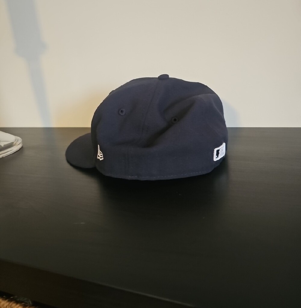 New Era New York Yankees Cancer Awareness Ribbon 59fifty in Blue, Men's - Picture 3 of 3